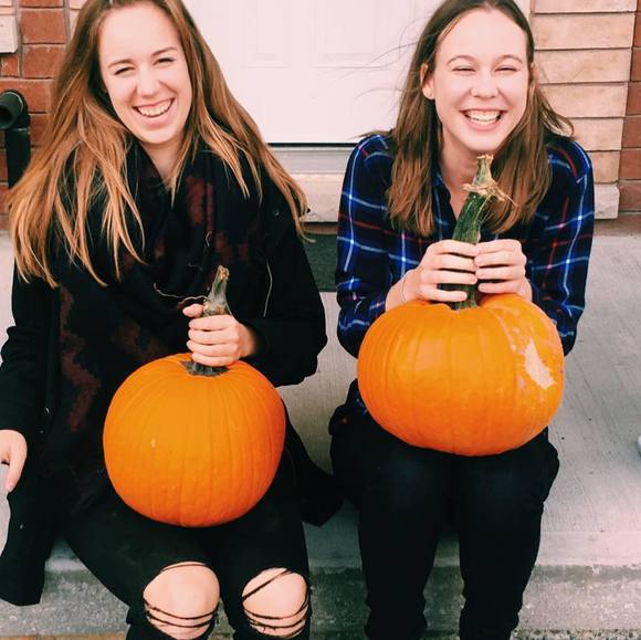 Meet your Posher, Lindsay - Picture 1 of 1